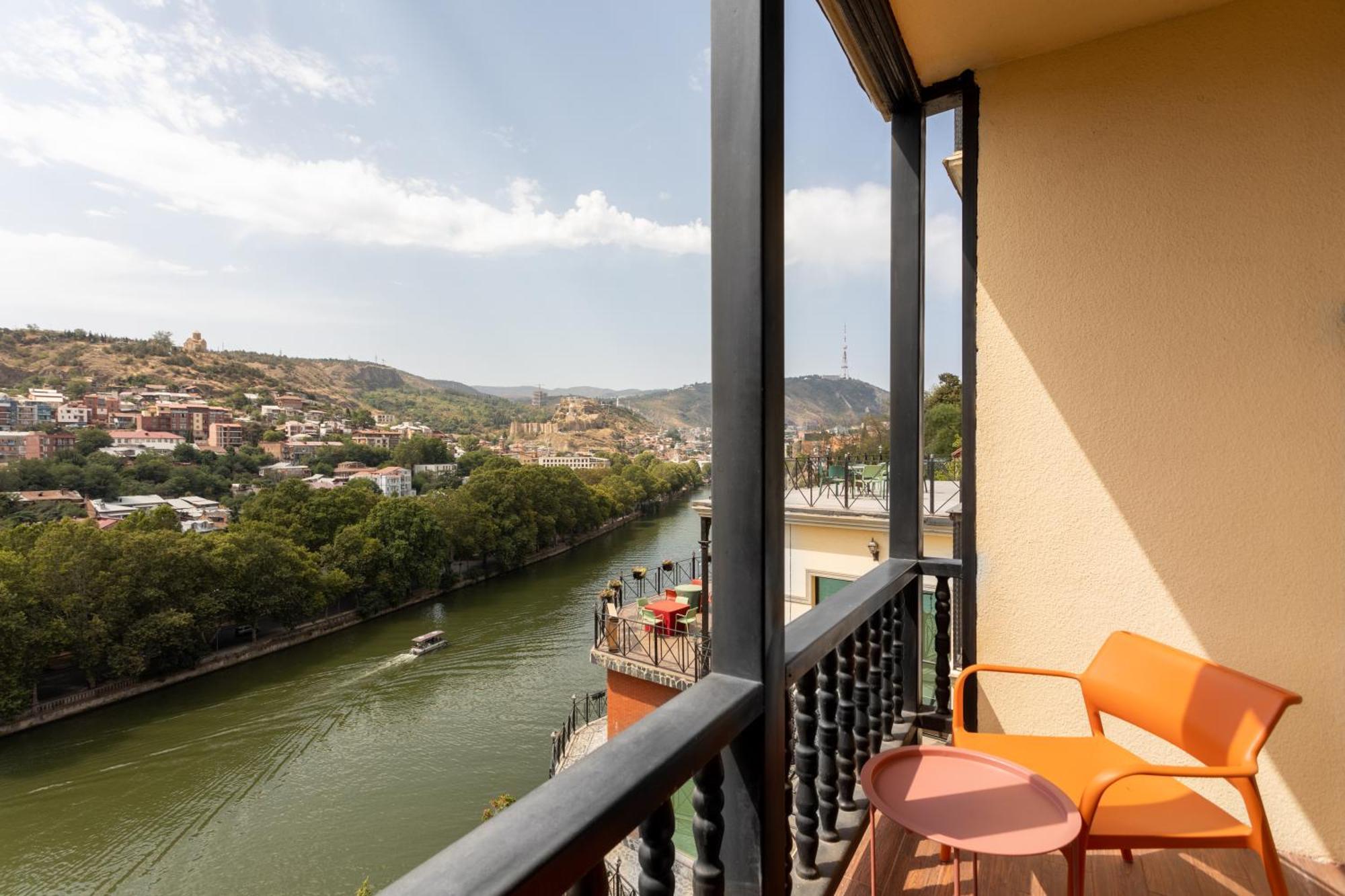 Margot Old Tbilisi Hotel Екстериор снимка